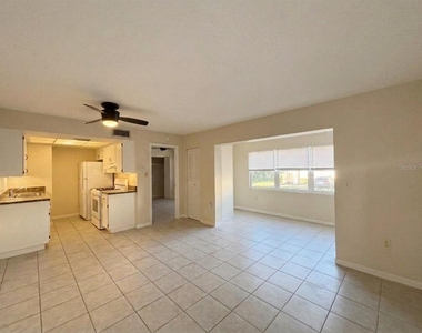 1103 Cypress Gardens Boulevard - Photo Thumbnail 2