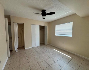 1103 Cypress Gardens Boulevard - Photo Thumbnail 6