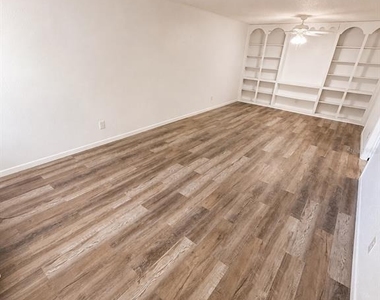 420-420 Mills Street - Photo Thumbnail 1