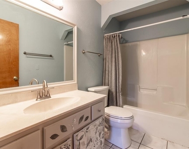 7115 Sw 80th Avenue - Photo Thumbnail 26