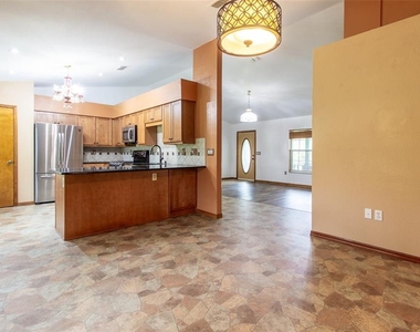 7115 Sw 80th Avenue - Photo Thumbnail 10