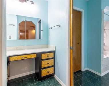 7115 Sw 80th Avenue - Photo Thumbnail 33