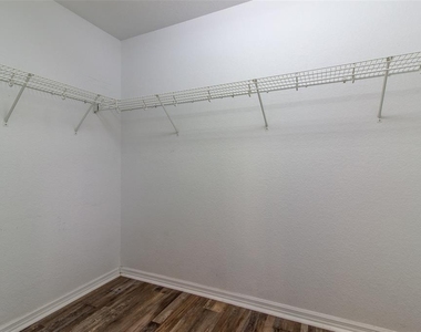 7115 Sw 80th Avenue - Photo Thumbnail 31