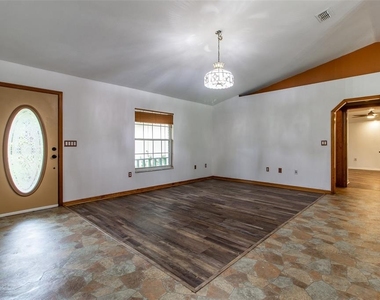 7115 Sw 80th Avenue - Photo Thumbnail 9
