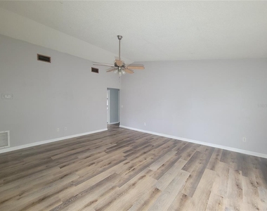 9827 Dean Cove Lane - Photo Thumbnail 1