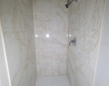 9827 Dean Cove Lane - Photo Thumbnail 8