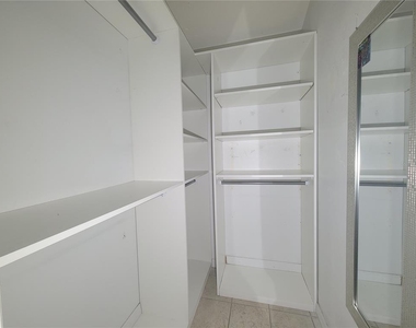 9827 Dean Cove Lane - Photo Thumbnail 11