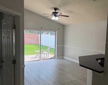 6778 Fernridge Drive - Photo Thumbnail 11
