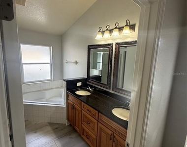 6778 Fernridge Drive - Photo Thumbnail 22