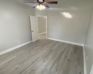 6778 Fernridge Drive - Photo Thumbnail 21