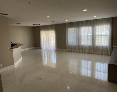 2091 Bent Grass Avenue - Photo Thumbnail 10