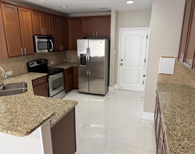 2091 Bent Grass Avenue - Photo Thumbnail 14