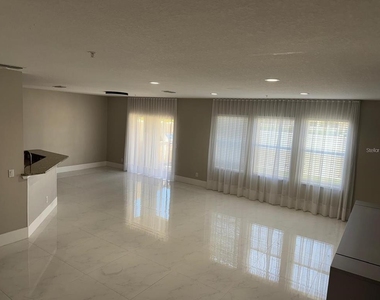 2091 Bent Grass Avenue - Photo Thumbnail 4