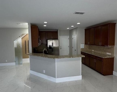 2091 Bent Grass Avenue - Photo Thumbnail 12