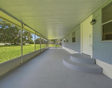 1096 Navajo Drive - Photo Thumbnail 2