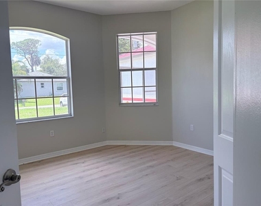 2406 David Avenue - Photo Thumbnail 9