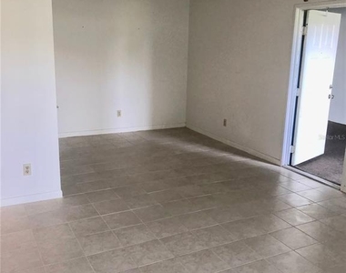 8209 Sun Spring Circle - Photo Thumbnail 6