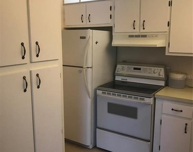 8209 Sun Spring Circle - Photo Thumbnail 5