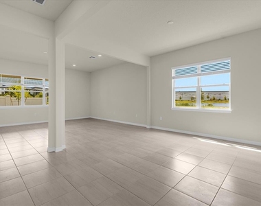 10411 Park Estates Avenue - Photo Thumbnail 12