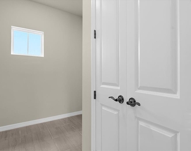 10411 Park Estates Avenue - Photo Thumbnail 33