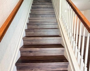 3114 Ashland Lane - Photo Thumbnail 9