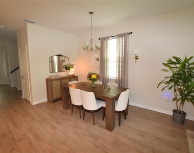 2488 Cedar Rose Street - Photo Thumbnail 15