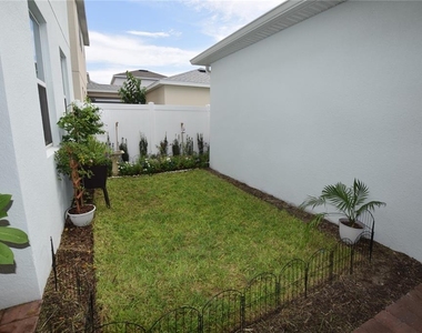 2488 Cedar Rose Street - Photo Thumbnail 9