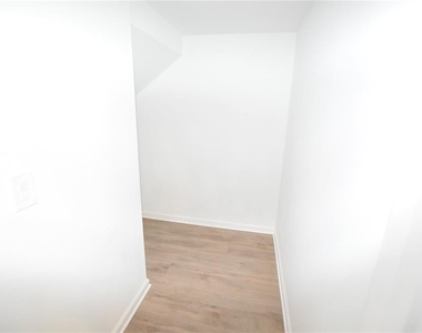2488 Cedar Rose Street - Photo Thumbnail 28