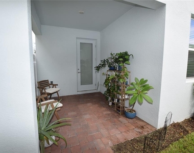 2488 Cedar Rose Street - Photo Thumbnail 10