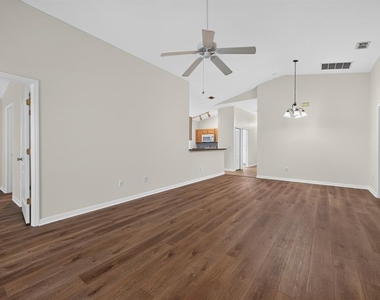 839 Sandy Ridge Drive - Photo Thumbnail 8