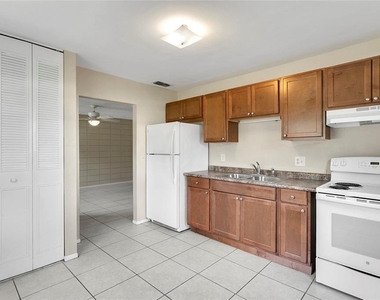 230 S 4th Street - Photo Thumbnail 6