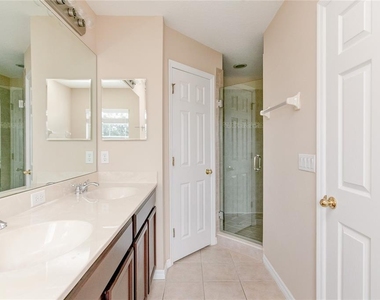 9426 Silver Buttonwood Street - Photo Thumbnail 19