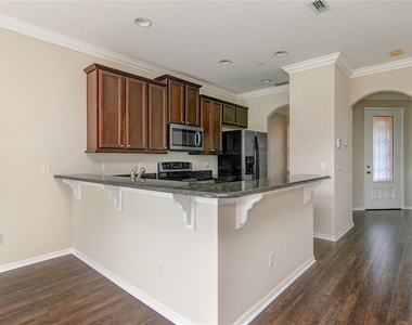 9426 Silver Buttonwood Street - Photo Thumbnail 7