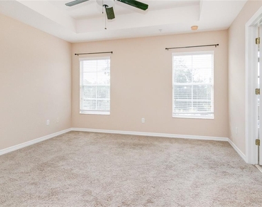 9426 Silver Buttonwood Street - Photo Thumbnail 17