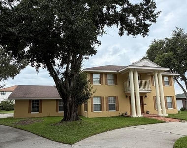 235 Hartridge Hills Drive - Photo Thumbnail 2