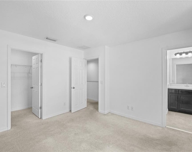 438 Annabella Way - Photo Thumbnail 14