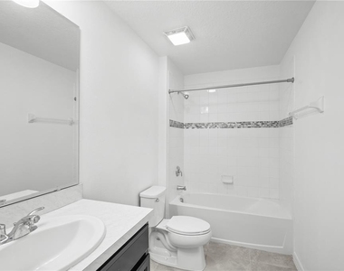 438 Annabella Way - Photo Thumbnail 21