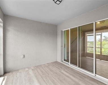 438 Annabella Way - Photo Thumbnail 22