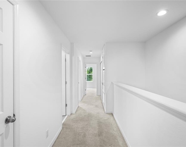 438 Annabella Way - Photo Thumbnail 16