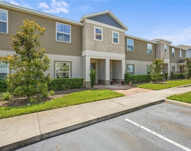 438 Annabella Way - Photo Thumbnail 26