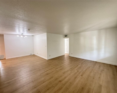 524 N Lakemont Avenue - Photo Thumbnail 2