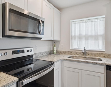 12965 Del Lago Drive - Photo Thumbnail 8