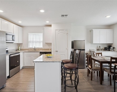 12965 Del Lago Drive - Photo Thumbnail 10