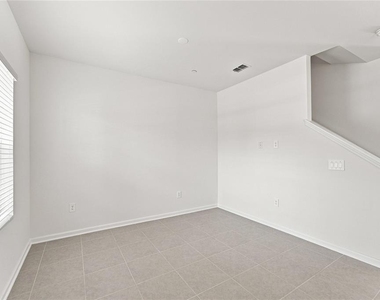 2232 Red Sun Street - Photo Thumbnail 6