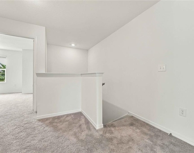 355 Sequoia Drive - Photo Thumbnail 18