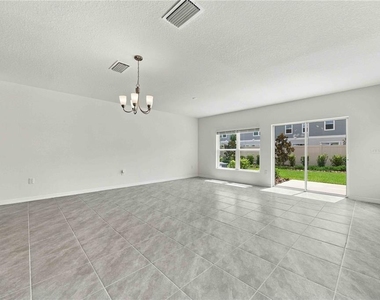 355 Sequoia Drive - Photo Thumbnail 10