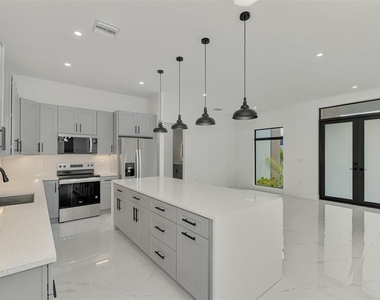 9468 Attica Circle - Photo Thumbnail 16