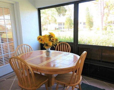 307 Pine Hollow Circle - Photo Thumbnail 13