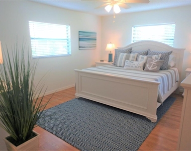 307 Pine Hollow Circle - Photo Thumbnail 17