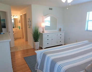 307 Pine Hollow Circle - Photo Thumbnail 20